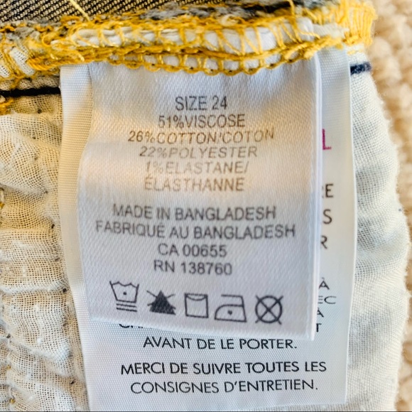 D/C Slim Jean Capri with Tulip Hem - Picture 5 of 8